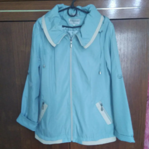 Вітровка жіноча – Весна